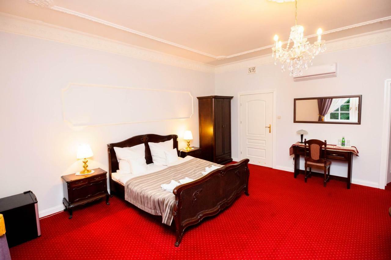 Hotel Dwór Sójki Buitenkant foto