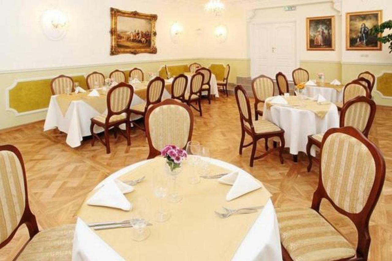 Hotel Dwór Sójki Buitenkant foto