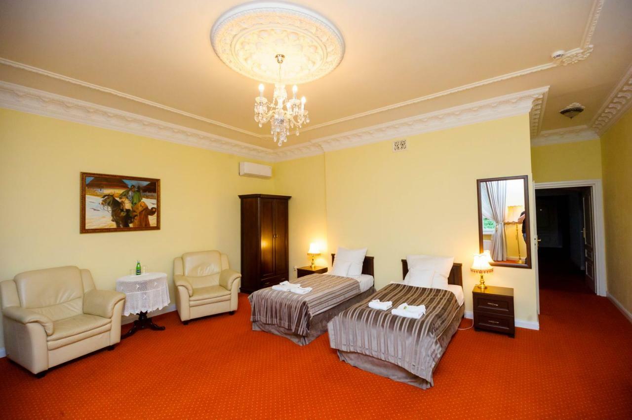 Hotel Dwór Sójki Buitenkant foto